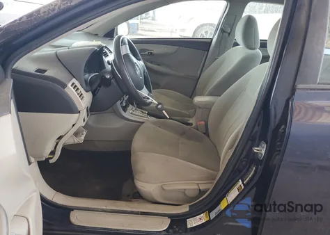 2011 Toyota Corolla Base z USA, uszkodzony, nr VIN 2T1BU4EE7BC747919